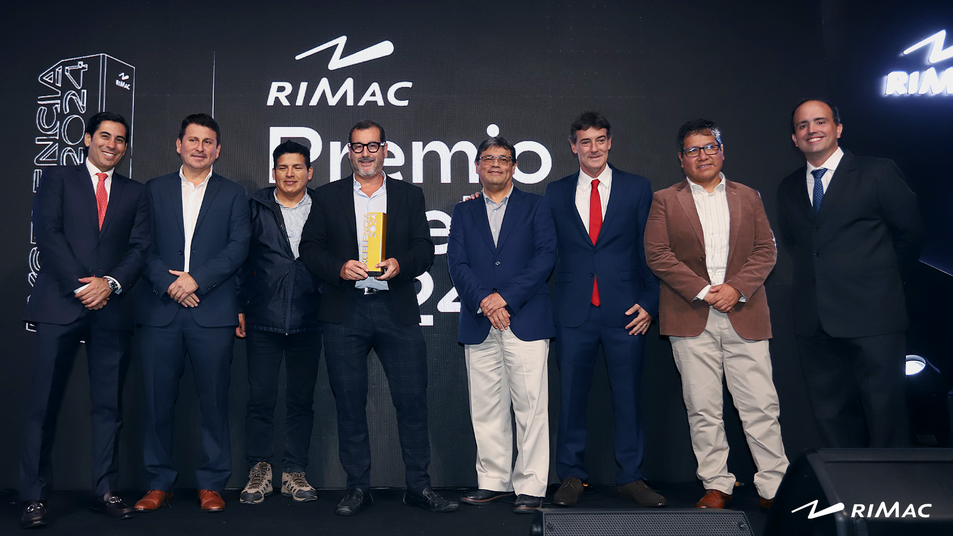 Ganadores del Premio Excelencia 2025 - Foto 17
